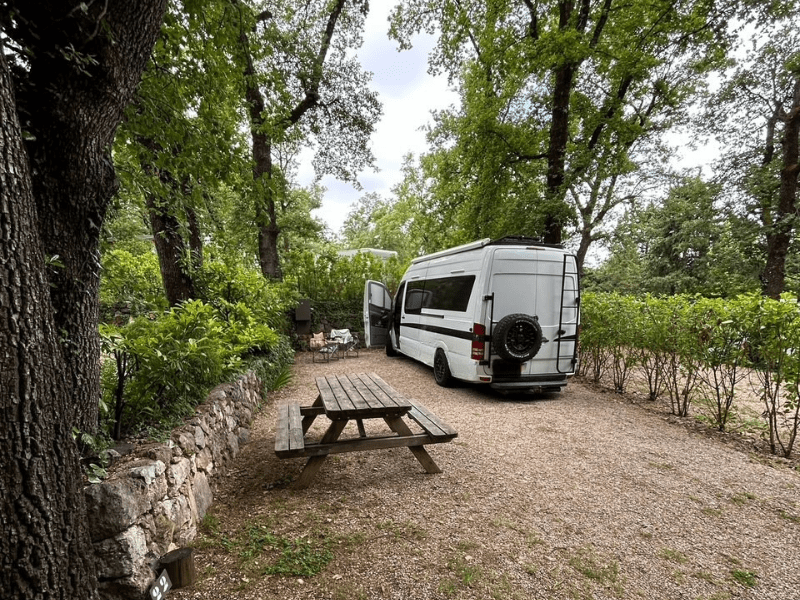 Camping proche de Nice dans les Alpes-Maritimes à Saint-Jeannet – Réserver un mobil-home près de Vence et Cagnes-sur-Mer (10)-min