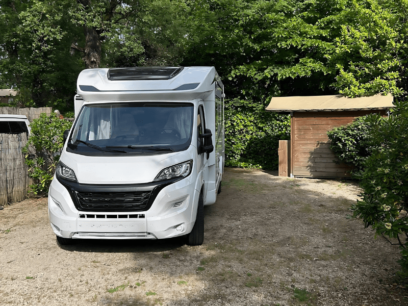 Camping proche de Nice dans les Alpes-Maritimes à Saint-Jeannet – Réserver un mobil-home près de Vence et Cagnes-sur-Mer (2)-min
